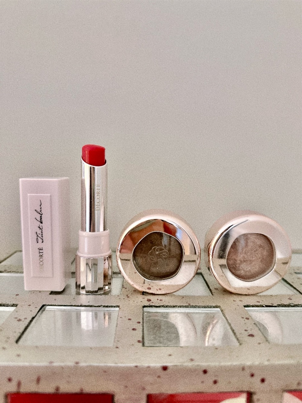 3pc DECORTÉ Eyeshadow and Lip Plumper bundle!